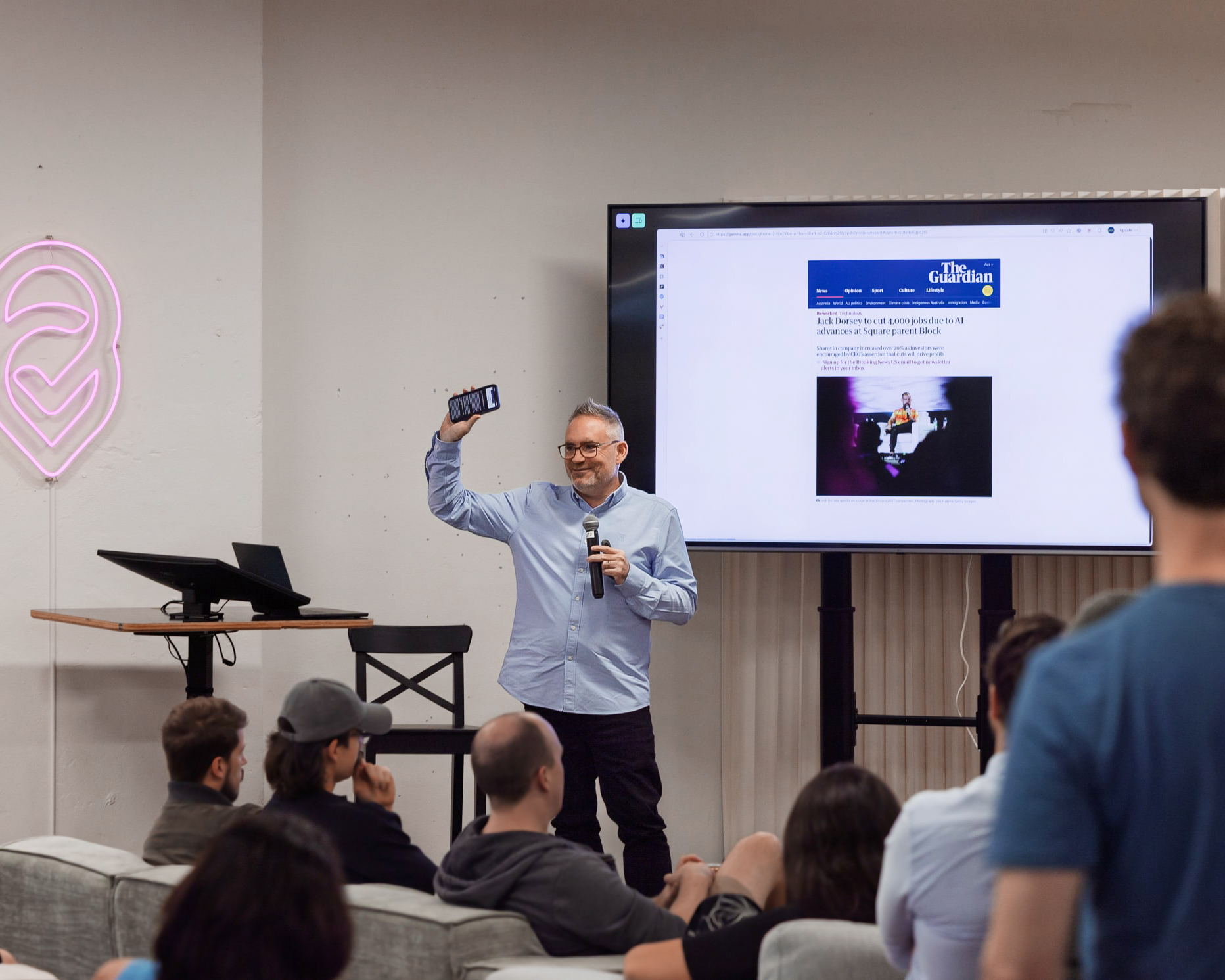 Ben Hogan presenting at the Rome2Rio whole-company Vibe-a-thon